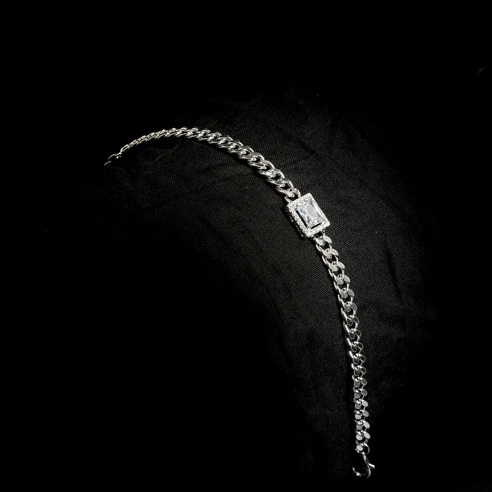 EMRALD & ROUND DIAMOND BRACELET