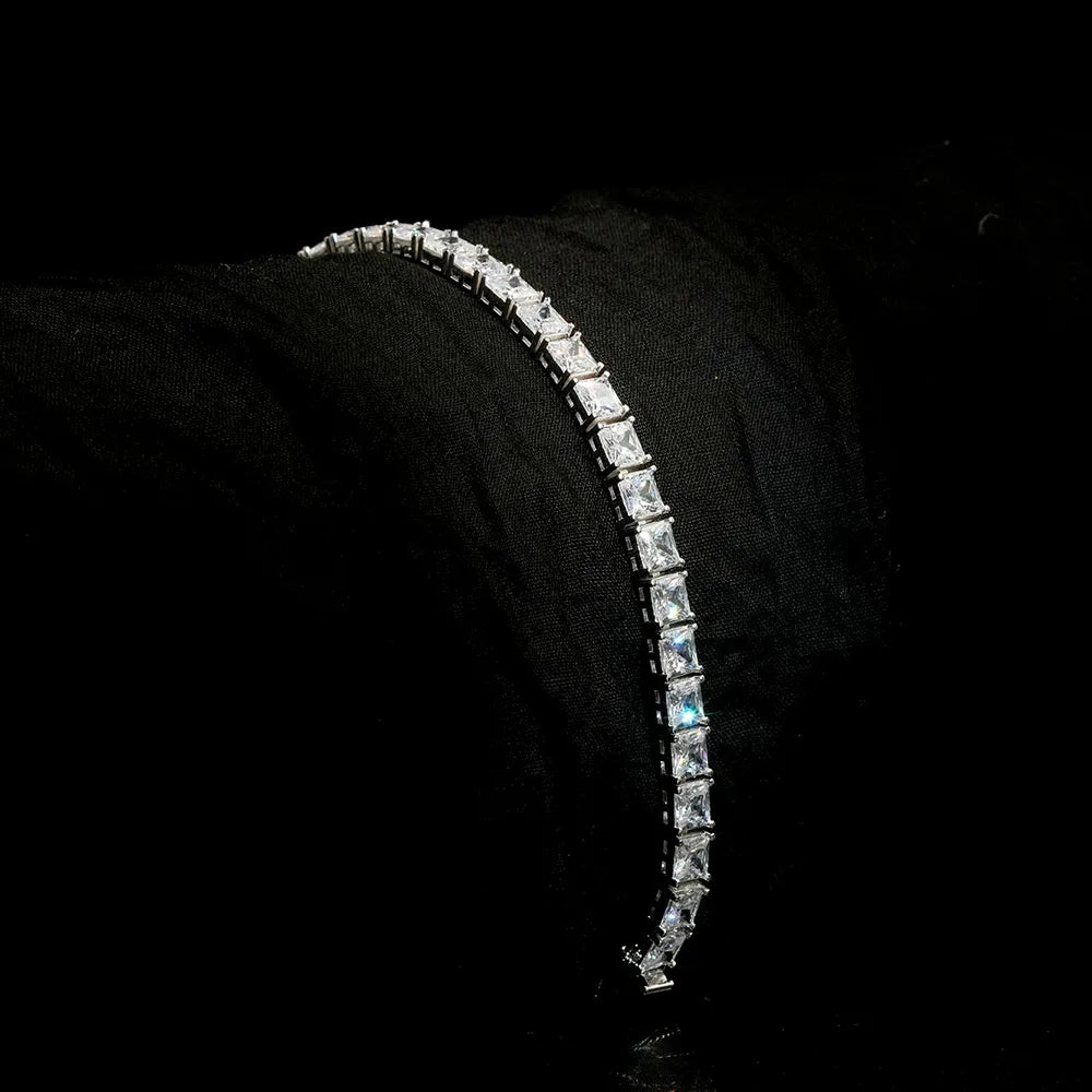 PRINCESS DIAMOND BRACLET