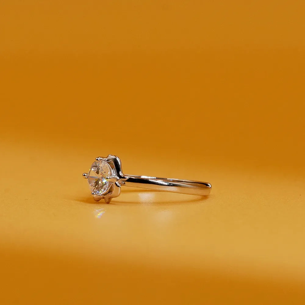 Anushka Sharma Silver Zircon Leaf Ring