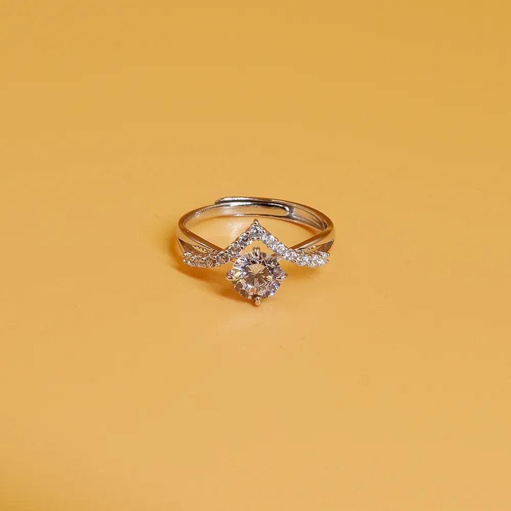 Silver Zircon Vintage Ring