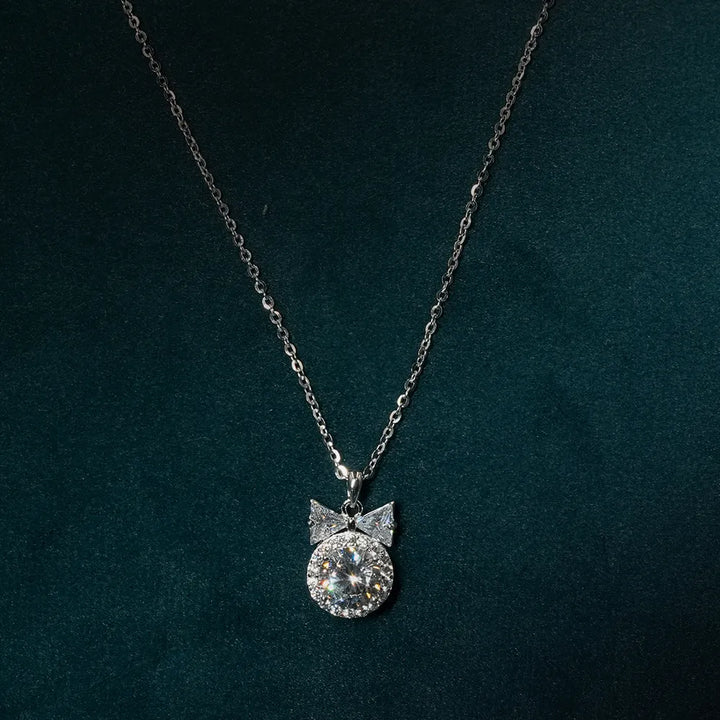 Triangle Round Diamond Necklace