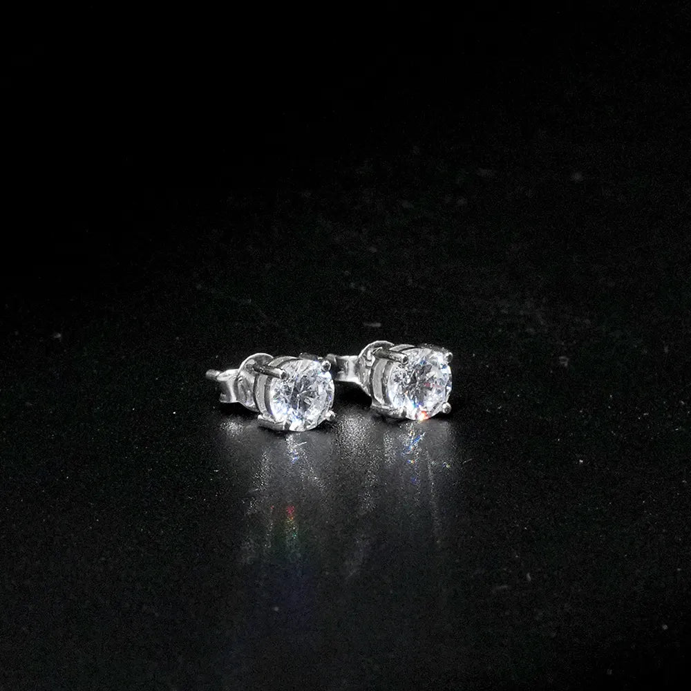 Diamond stud Earings